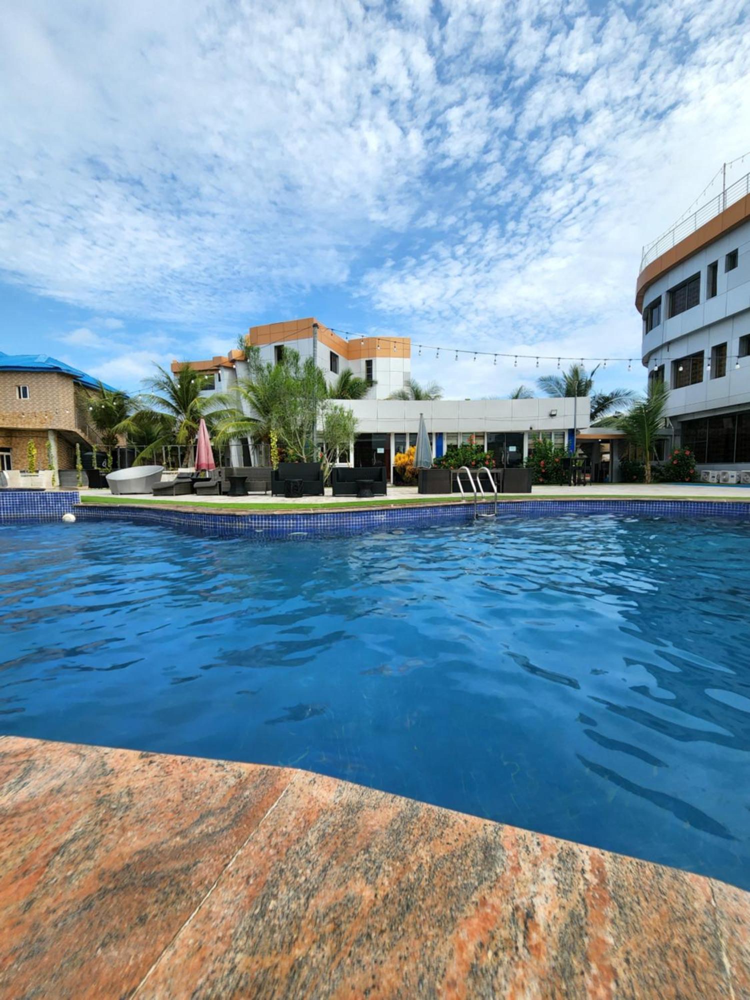 Paradise Beach Resort Lagos Ngoại thất bức ảnh