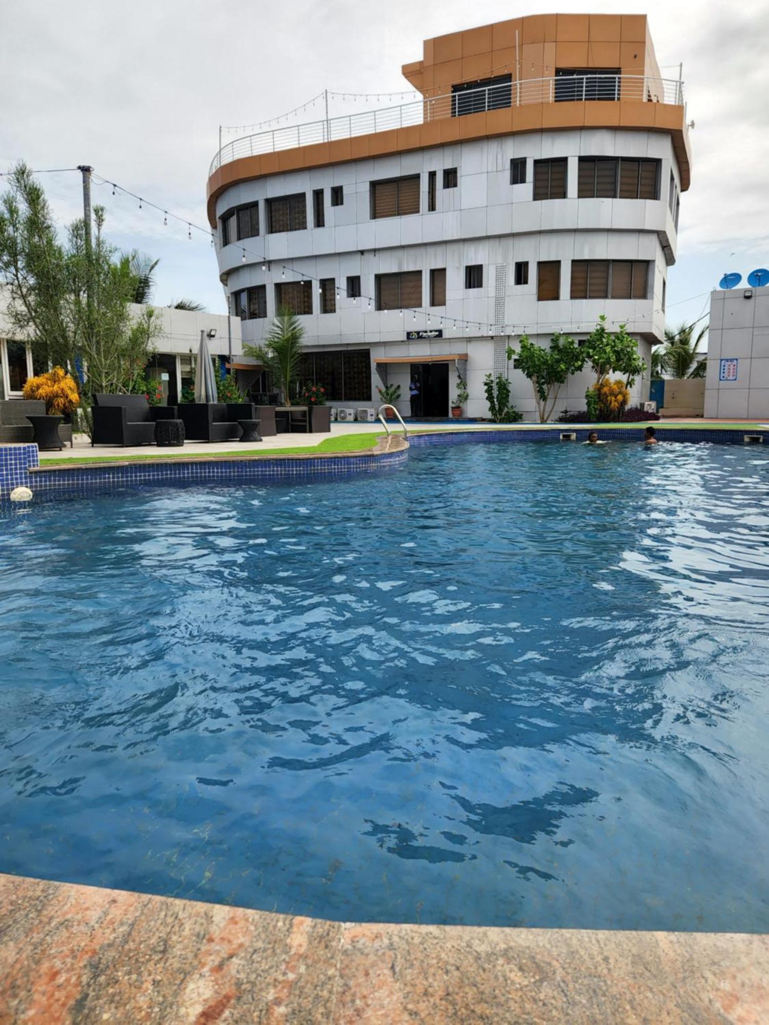 Paradise Beach Resort Lagos Ngoại thất bức ảnh